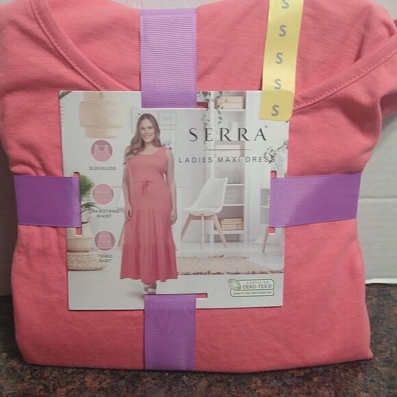 - BarbieCore Pink Serra Ladies Maxi  Dress...Size S...New in Package - Picture 1 of 6